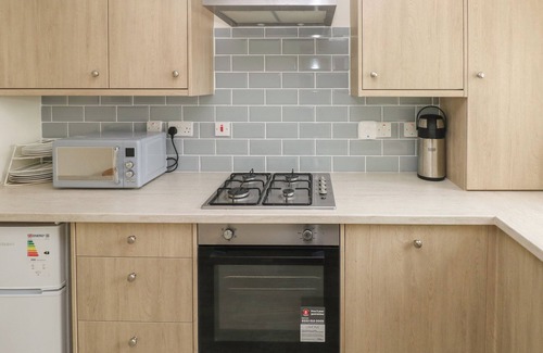 Barry Cottage | 21 Heol Gylfinir