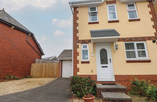 Barry Cottage | 21 Heol Gylfinir