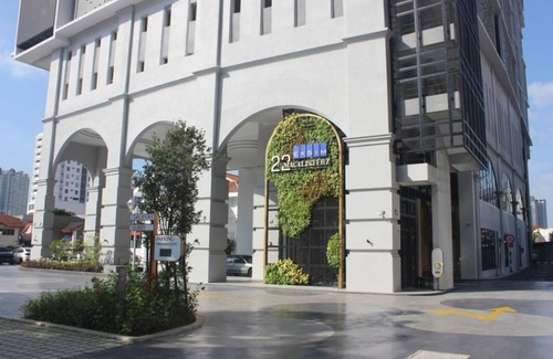 Downtown George Town Apartment | 22 Macalisterz By Georgetown Premium New 2025