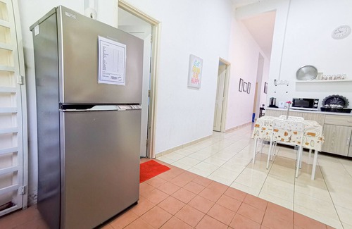 Bandar Sri Sendayan House | 22 Residency Homestay/Bungalow 4BR/Fully air conditioned