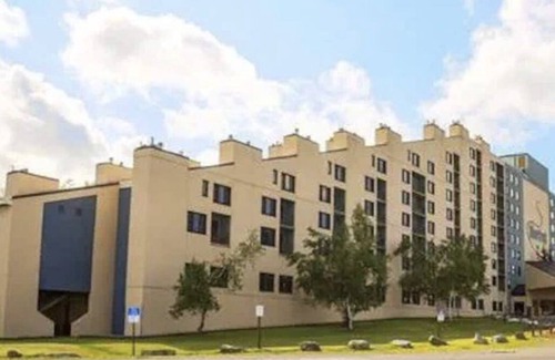 Snowshoe Condo | 2215 Ski In/Ski Out - Courtyard Side Condo