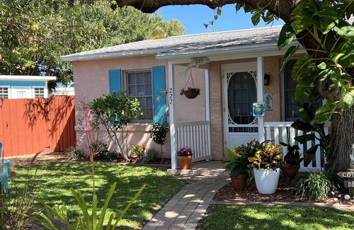Cocoa Beach Cottage | 227 Cocoa Beach Stay Cottages - Pet Friendly, downtown, walk to the beach!