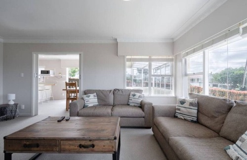 Greenlane - Ellerslie Apartment | 23 Kowhatu Road, One Tree Hill