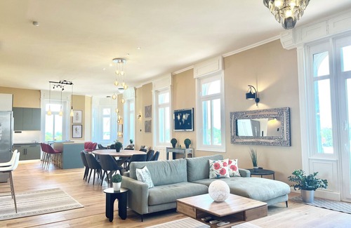 Rozsadomb Apartment | 23 Ppl Danube Riverfront Panorama Luxury 7-Bed, 5-Bathroom Apartment