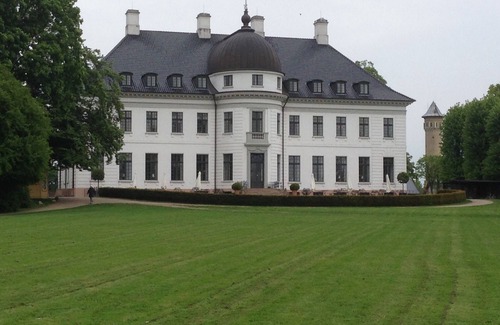 Gentofte Municipality Villa | 230 m2 right north of Copenhagen