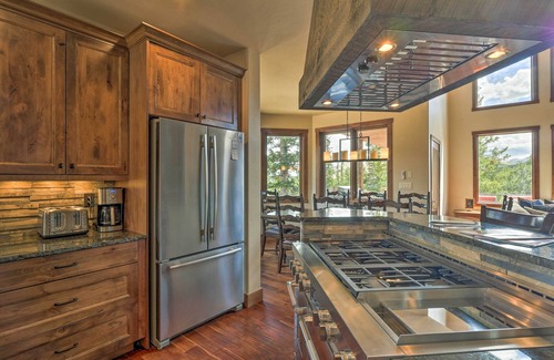Valley of the Sun House | 24-0085 Fairplay Home w/Hot Tub & Mountain Views!