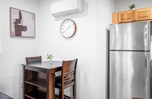 Roosevelt Condo | 24 Chelsea Place on the Park