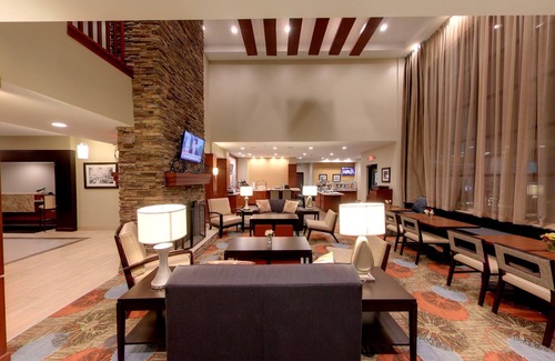 Bryant Pattengill East Apartment | 24-Hour Business Center + Fitness Center | Studio in Research Park, Close to U of M