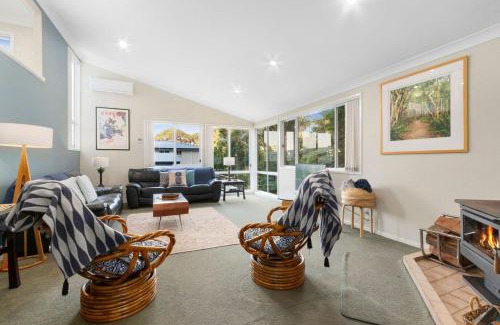 Hyams Beach House | 24 Hyam Rd Hyams Beach