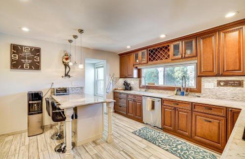 East Shore House | 25 Mi to Powder Ridge Mtn Park Home with Hot Tub!