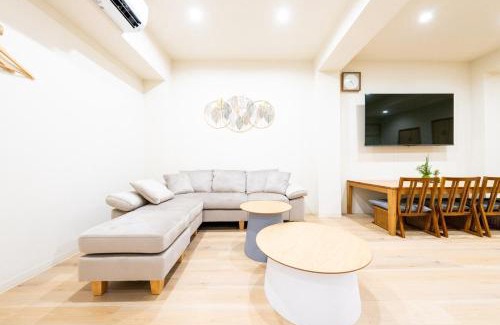 Minato House | 250平米 ベッド17台 4Bathroom Free Netflix Expo USJへ約10分