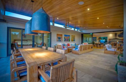 Leucadia House | 253 E Jason Street