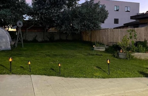 Gardena House | 259B) Beautiful Studio Apt!