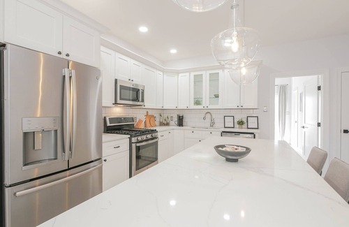Ventnor City House | 26 N Washington Ave S