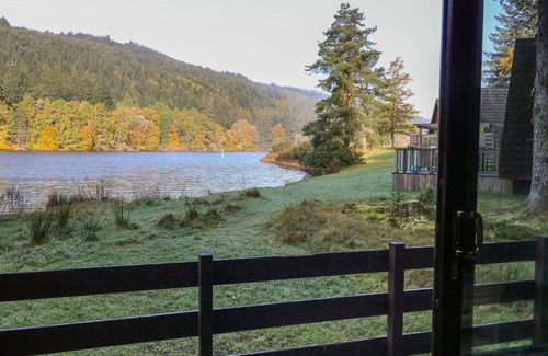 South Laggan Cottage | 27 INVERGARRY LODGES, pet friendly, with a garden in Invergarry