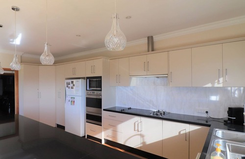 Mallacoota House | 27 Lakeside Drive, Mallacoota