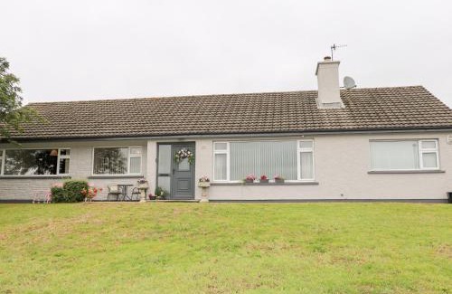 Warrenpoint House | 27 Pinewood Hill