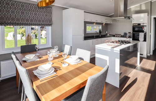 Oakmere Cottage | 28 Delamere Point