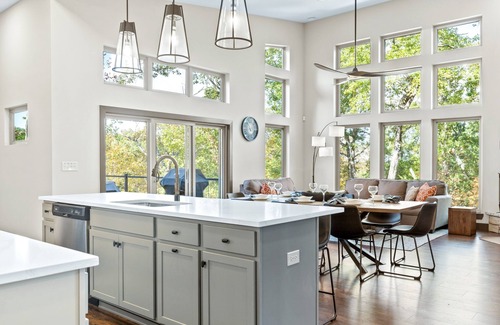 Innsbrook House | 2837 Idlewood Treehouse by Sarah Bernard Vacation Rentals