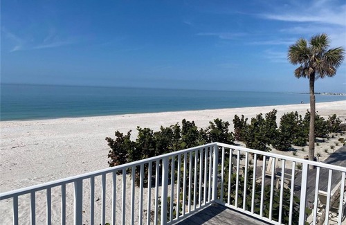 Boca Grande House | 2961 Shore Ln - 3 bed/3 bath - Pool Home - Gulf front!