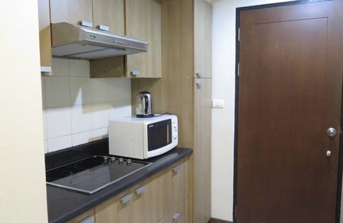 Khlong Toei Nuea Apartment | 2A - 2 Bedroom Downtown Apartment with shared Pool