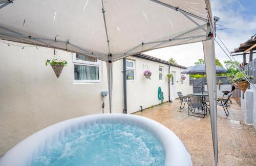 Beeston House | *2a* ground floor house setup for your most amazing & relaxed stay + Free Parking + Free Fast WiFi