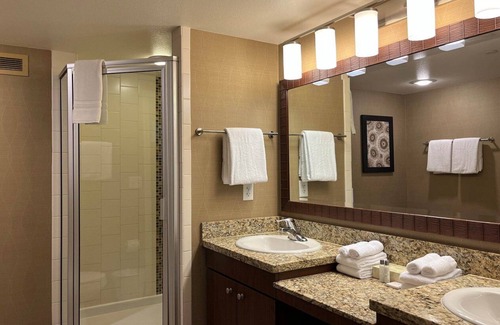 Enterprise House | 2B/2Bath SLEEPS 8 @Resort located at south end of strip. Casino/3mi to stadium
