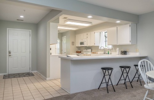 Branson Condo | 2BD 2BA WALK-IN CONDO INDOOR/OUTDOOR POOL HOT TUB