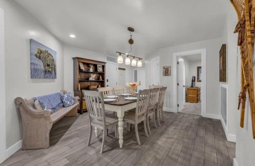 North Park City House | 2BDR Condo Stunning Location in Town
