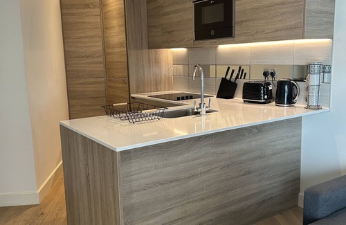 Woolwich Apartment | 2bed 2bath ensuite Aparthotel near Excel centre + WIFI + Free parkingn