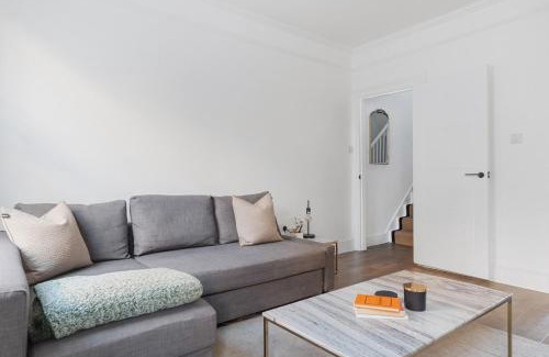 Vincent Square Apartment | 2Bed 3Bath Family Flat in SW1P - 6ppl