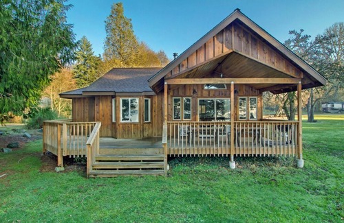 Eastsound Cabin | 2BR 2BA Ocean View Cabin - 1 min walk to world class beach!