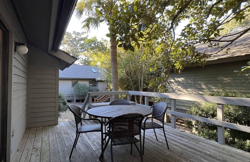 West Beach Cottage | 2BR 2BA Oceanwoods Cottage, Short Walk to the Beach and Park