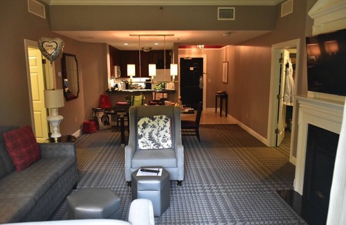 Williamsburg Villa | 2BR 2BA Spacious, Well Appointed Villa at Marriott's Manor Club (sleeps 6)