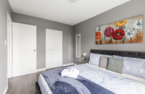 Rosedale Apartment | 2BR Apartment with Netflix - Near DT Hamilton
