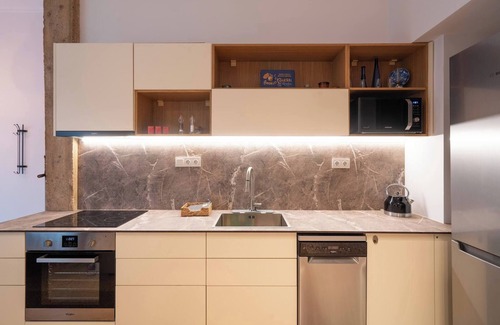 Filopappou Apartment | 2BR Apt 20 Mins From Acropolis w/Washer & Dryer