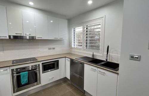 Gungahlin Apartment | 2BR Apt Gungahlin Square Luxe Super Central Wifi Wine Secure Parking