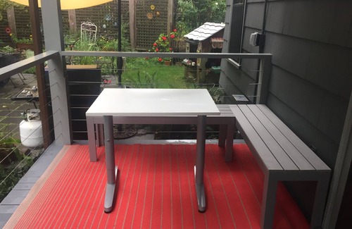 Hyde Square Apartment | 2BR Apt in Boston close to Hospitals, Fenway Park, Bus, T, Restaurants and WF