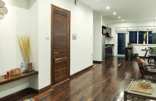 Quang An Apartment | 2BR Balcony Apt West Lake View 10074