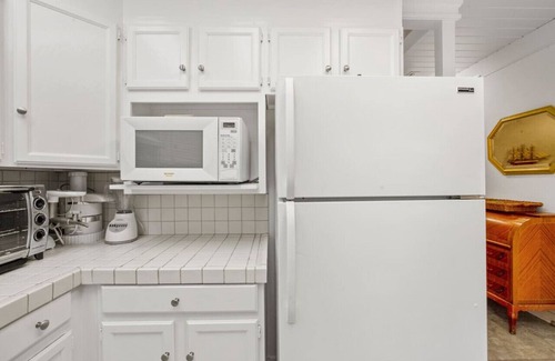 University Heights House | 2BR Close To Stanford, Medical Center and Hospital