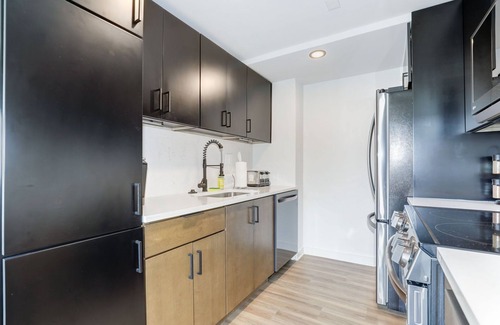 Radnor - Fort Myer Heights Apartment | 2BR Comfort Apartment in Prime Location