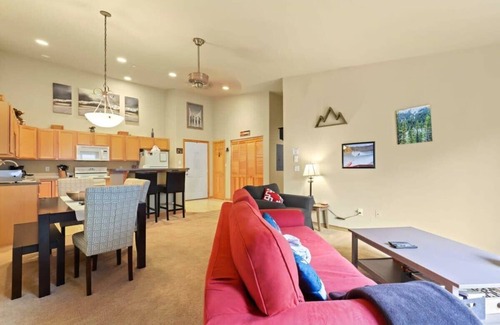Wildernest Condo | 2BR Condo - Ideal Hub for Year-Round Fun!
