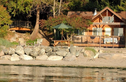 West Beach Cabin | 2BR Deluxe Beachfront Cabin on walk-out west-facing beach!