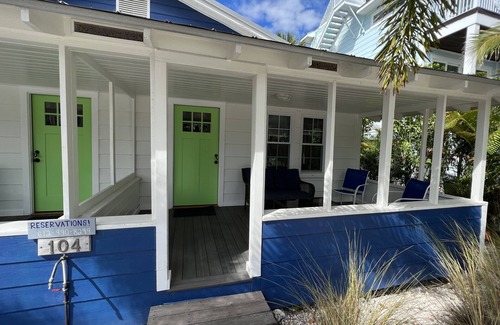 Bradenton Beach Cottage | 2BR East Unit of Beach to Bay Cottage.just 100 feet from Gulf Beach!