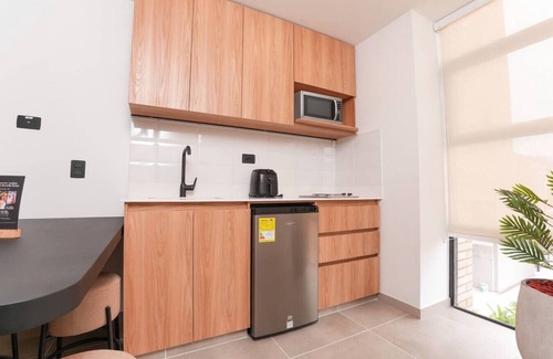 San Diego Apartment | 2BR for Creatives–Jacuzzi,Coworking, Poblado Vibes