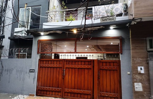 Lahore House | 2BR Fully Furnished Modern House at Prime Location