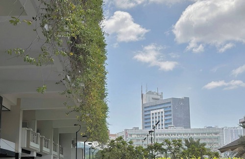 669 Ermita Condo | 2BR Gem in MNL w/Pool, Fast WiFi, Netflix Near Luneta US Embassy & Intramuros