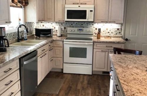 Babbitt House | 2BR home only 15 mins from Ely & BWCA