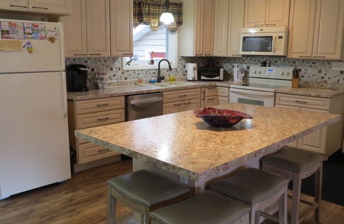 Babbitt House | 2BR home only 15 mins from Ely & BWCA