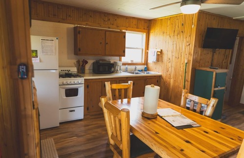 Backus Cabin | 2BR Lakefront Cabin w/Private Launch & Dock